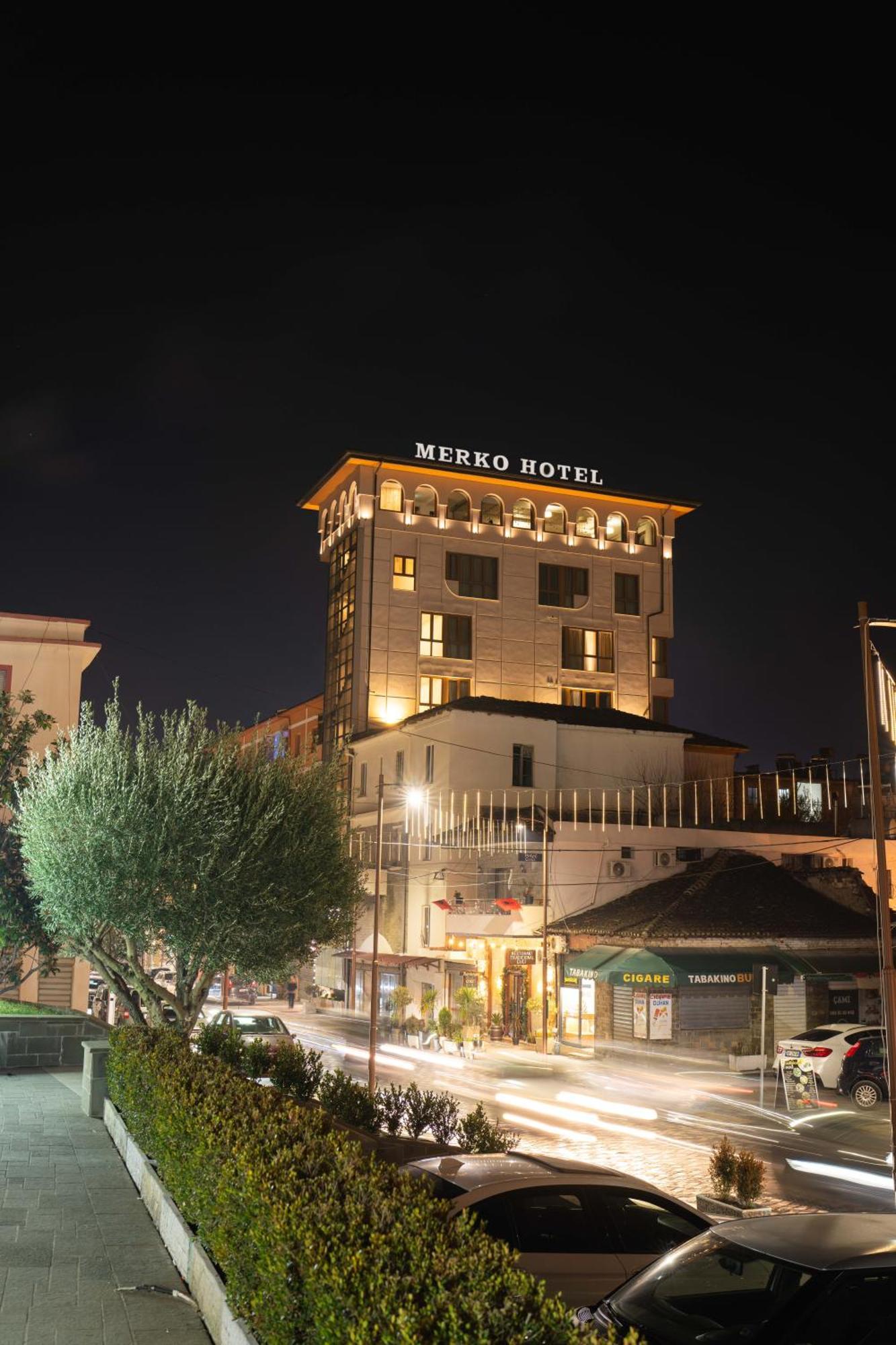 Merko Hotel Berat Buitenkant foto