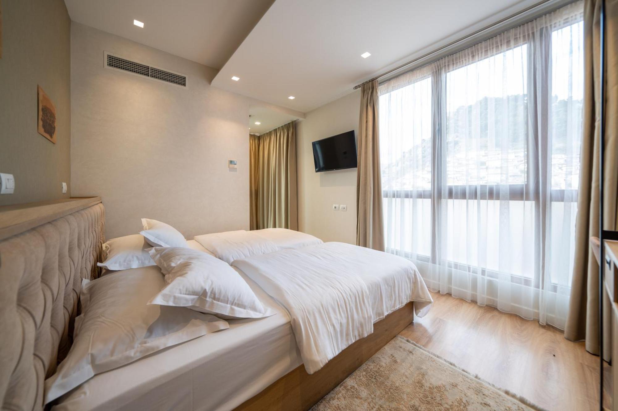 Merko Hotel Berat Buitenkant foto
