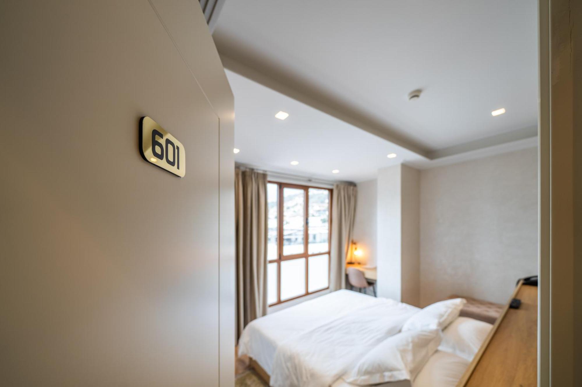 Merko Hotel Berat Buitenkant foto