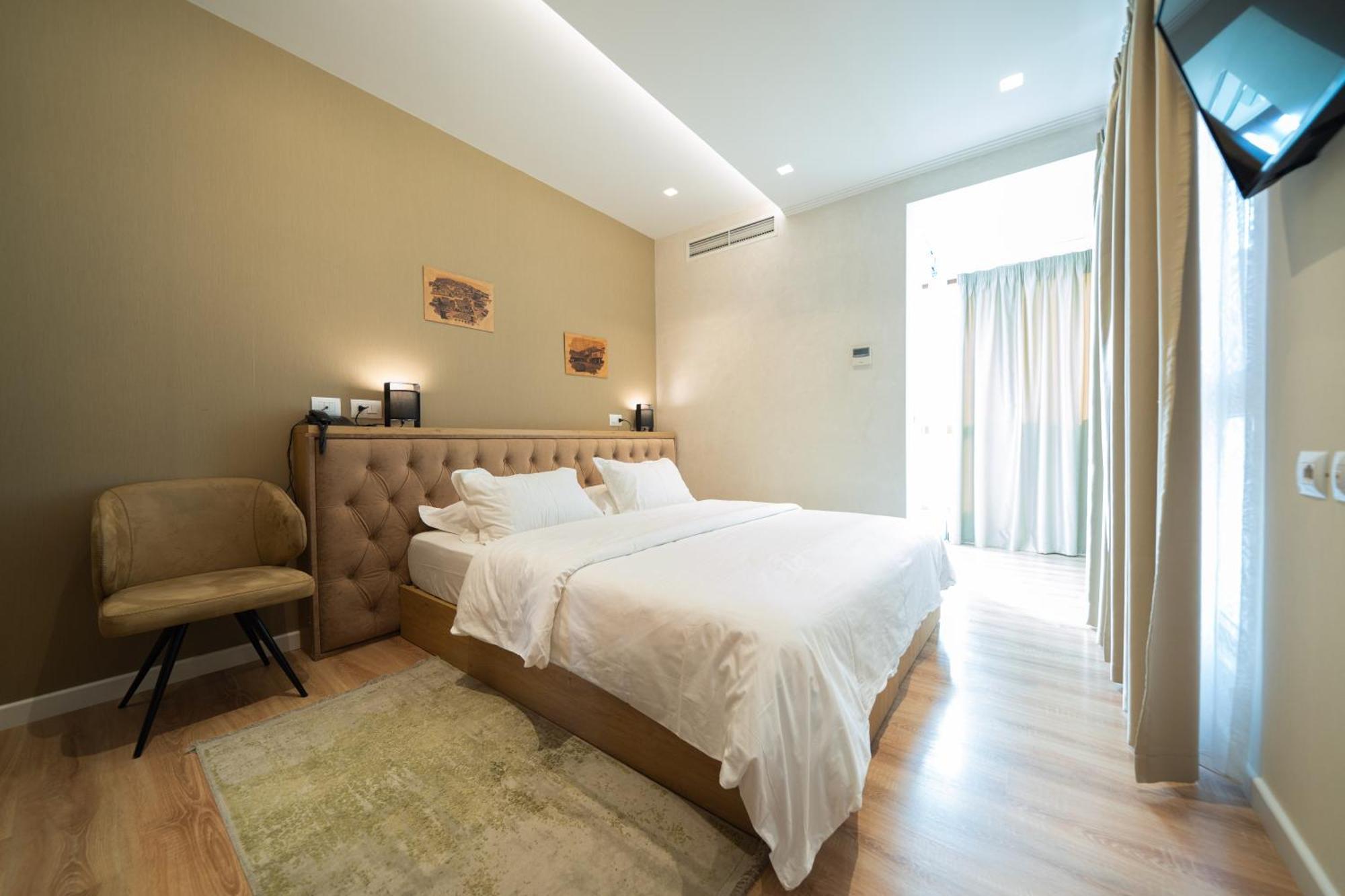 Merko Hotel Berat Buitenkant foto